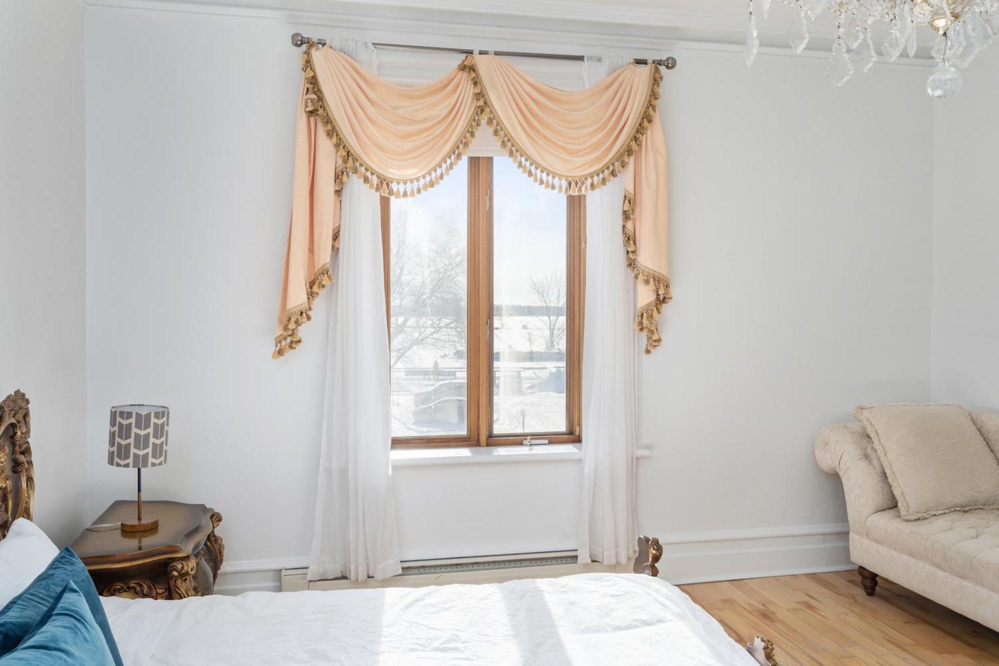 Centennial 6-Bedroom Waterfront Palace Sleeps 14 Монреаль Екстер'єр фото